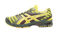 GEL-DS Trainer 14 "Kiko Kostadinov - Dark Mustard/Truffle Grey" 1203A606 750