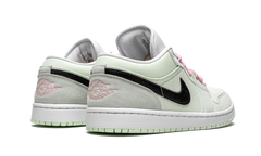 AIR JORDAN 1 LO SE WMNS "Barely Green" CZ0776 300