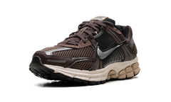 Zoom Vomero 5 "Baroque Brown" FN6742 201