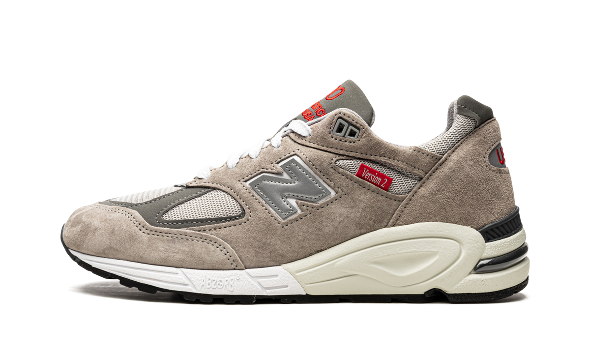 Made in US 990 v2 "Grey / Red" M990VS2