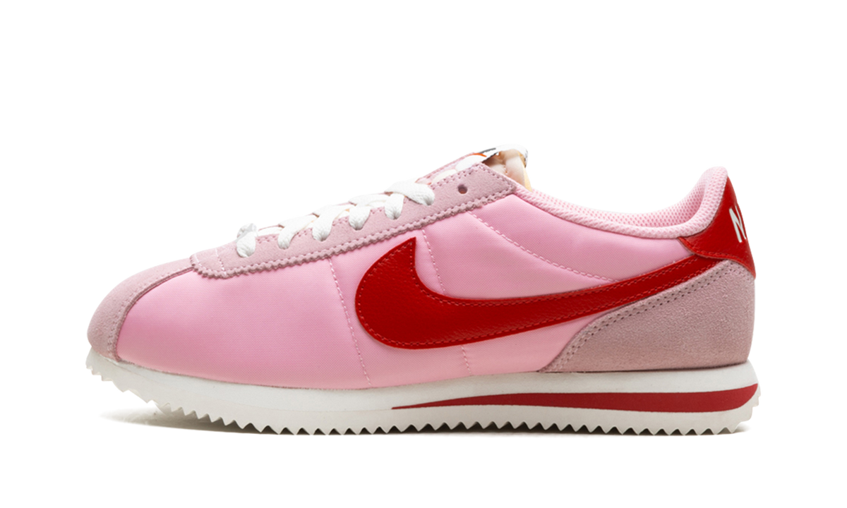Cortez TXT WMNS "Medium Soft Pink Sail" HF9994 600