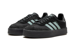 Sambae WMNS "Core Black Haze Green" IE9110