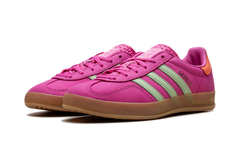 Gazelle Indoor WMNS "Semi Lucid Fuchsia" JI2718