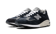 990V2 "Navy/White" M990NB2