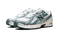 740 "White / Marsh Green" U740GR2