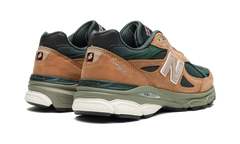 990v3 "Made in USA - Tan / Green" M990WG3