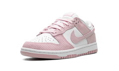 DUNK LOW WMNS "PINK CORDUROY" FN7167 100