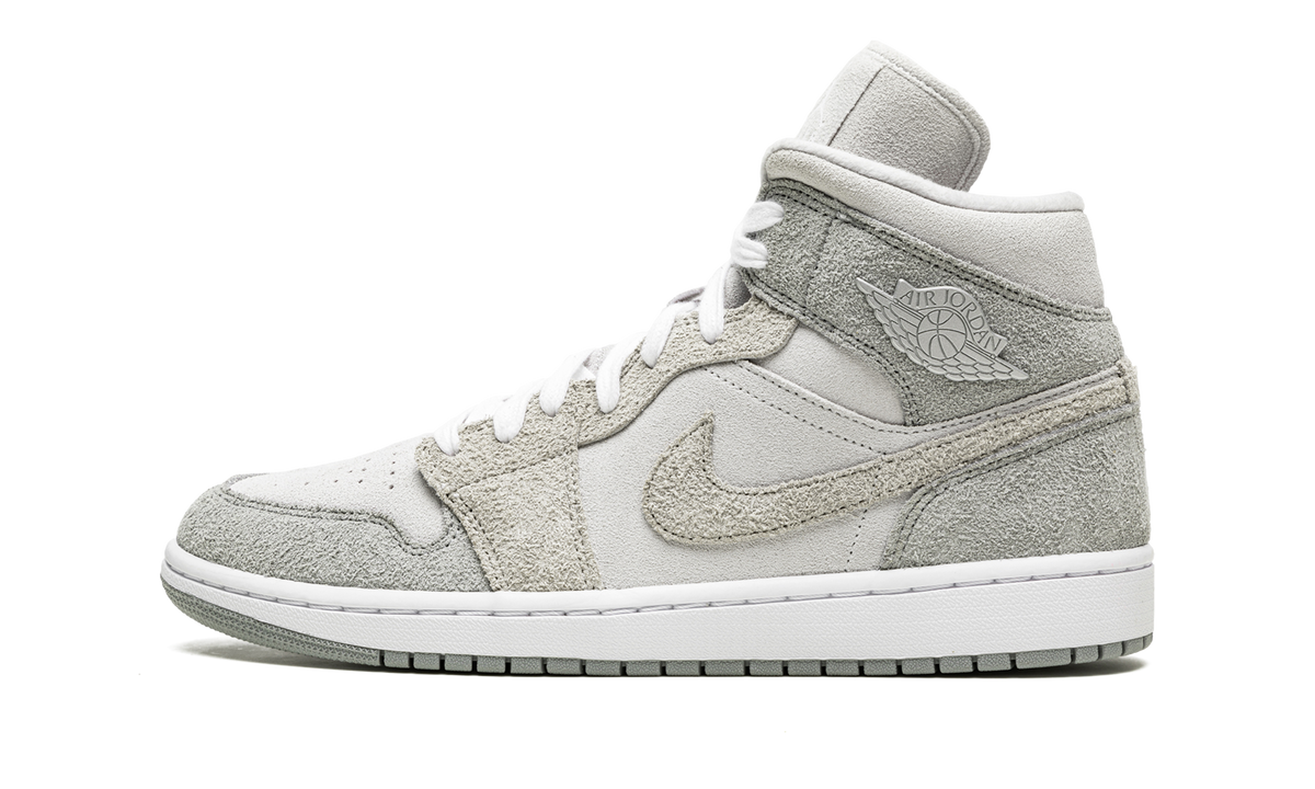 AIR JORDAN 1 MID SE WMNS "Grey Fleece" DO7139 002