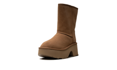 Classic Short New Heights Boot WMNS "Chestnut" 1158310 CHE