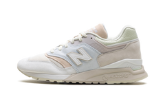 997.5 "MiUSA Kith Easter White Ice Blue Peach" U9975KT