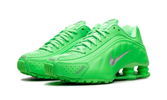 Shox R4 WMNS "Green Strike" HV0839 398