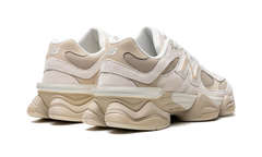 9060 "Beige White" U9060SS