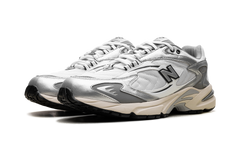 725v1 "Metallic Silver Slate Grey" ML725CD