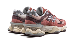 9060 "Mineral Red/Truffle" U9060TRU