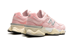 9060 "Crystal Pink" U9060CSP