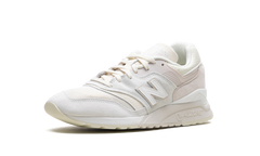997.5 "MiUSA Kith Easter White Marshmallow Angora" U9975HK