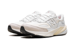 990v6 "Made in USA - White Sea Salt" U990GB6