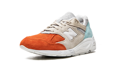 990 v2 "Kith Cyclades" M990KC2