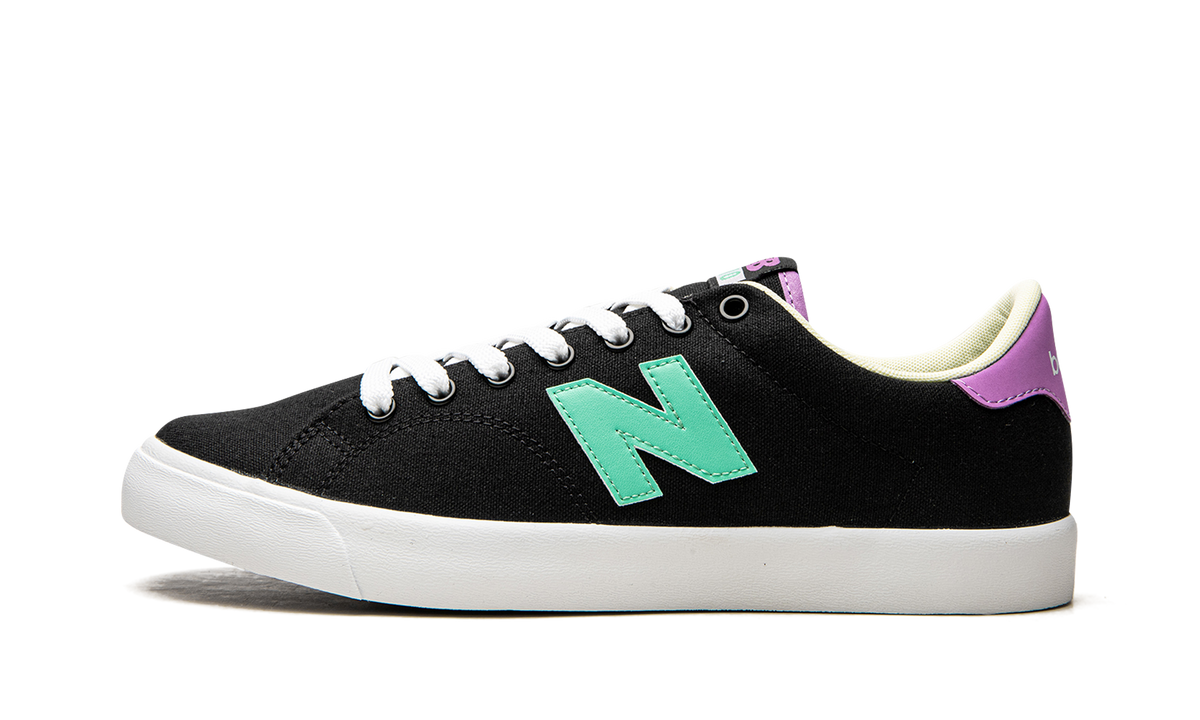 210 "Black/Summer Jade" AM210STC