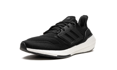 ULTRABOOST 22 WMNS "Black" GX5591